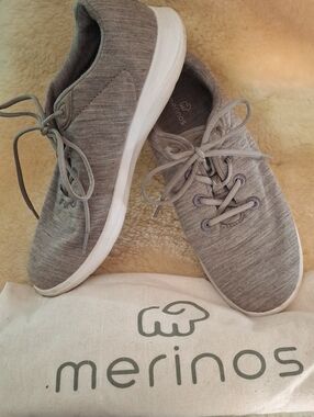 Merinos Grey Women's Knit Lace-Up Sneakers